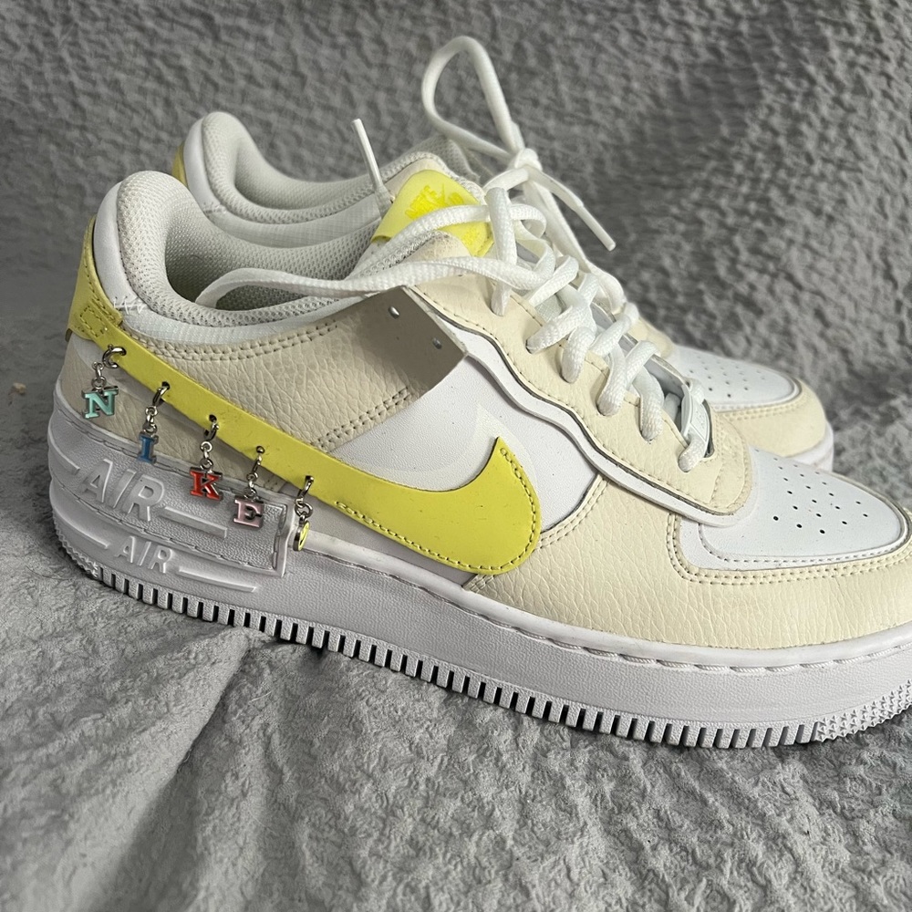 Nike shoes women
